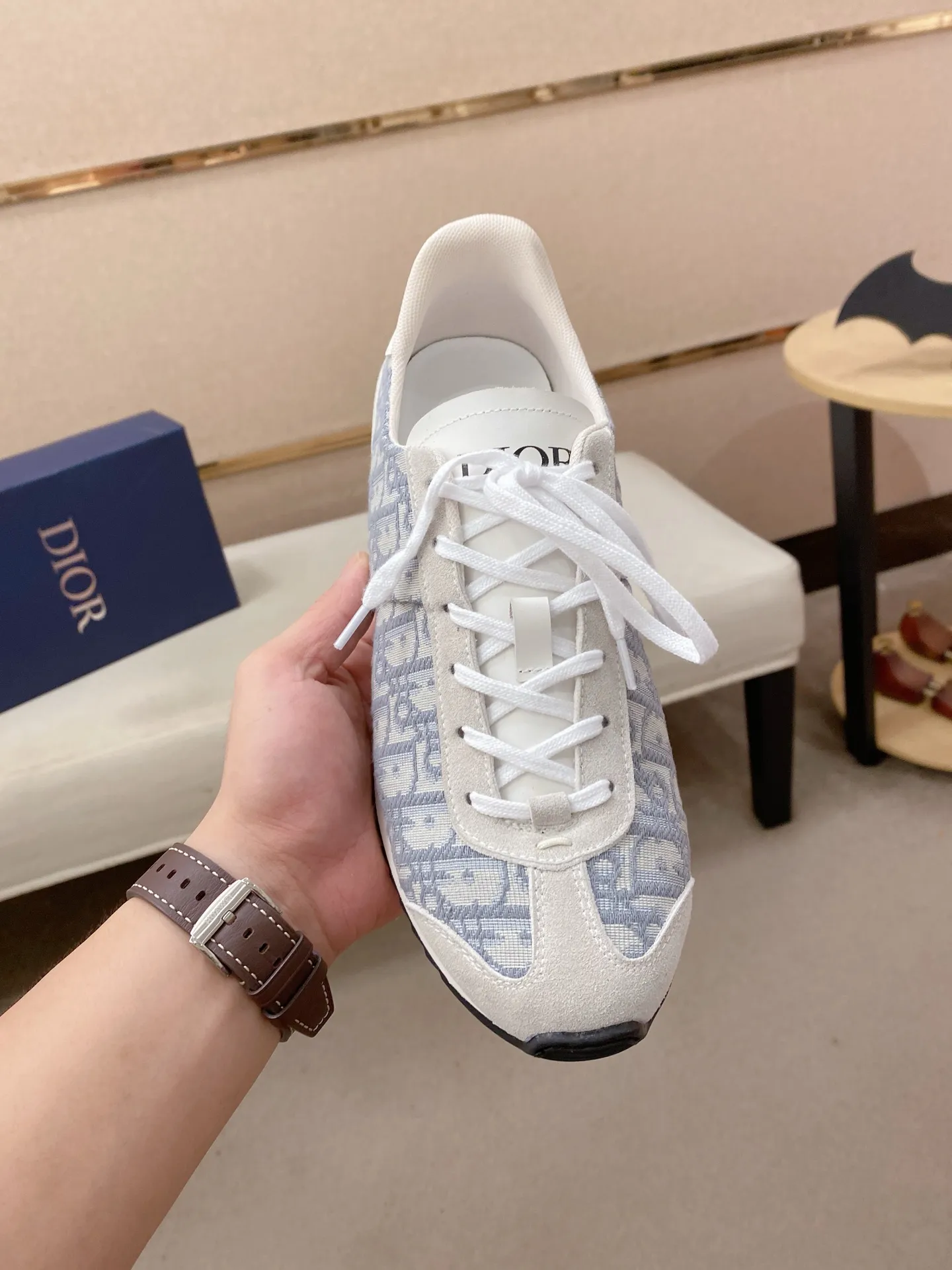 Men's shoes💰: 440💰Couple style💏 [Dior·Dior] New casual sports style men's shoes, new spring and summer design, perfect workmanship, lace-up lazy style to create wardrobe quality, upper: imported first-layer cowhide, mesh breathable lining soft and comfortable, ultra-light TPU wear-resistant outsole, simple, versatile fashion men's shoes, excellent color code number 35--44. (45,46 customized items are not returnable or exchangeable)
